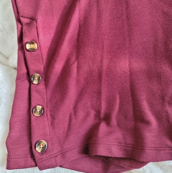 NWT Nordstrom Bobeau Fleece Side Button Pullover Dark Red Top in Size L - Picture 7 of 8